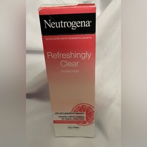 Neutrogena Refreshingly Clear Moisturiser - Pink and White